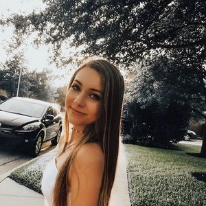 Meet your Posher, Natalie